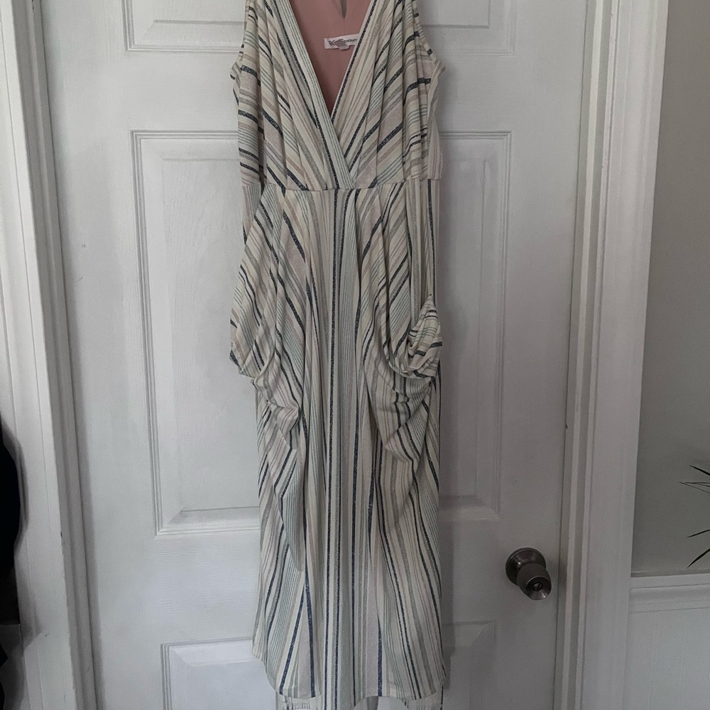 BCBG dress with pockets size med